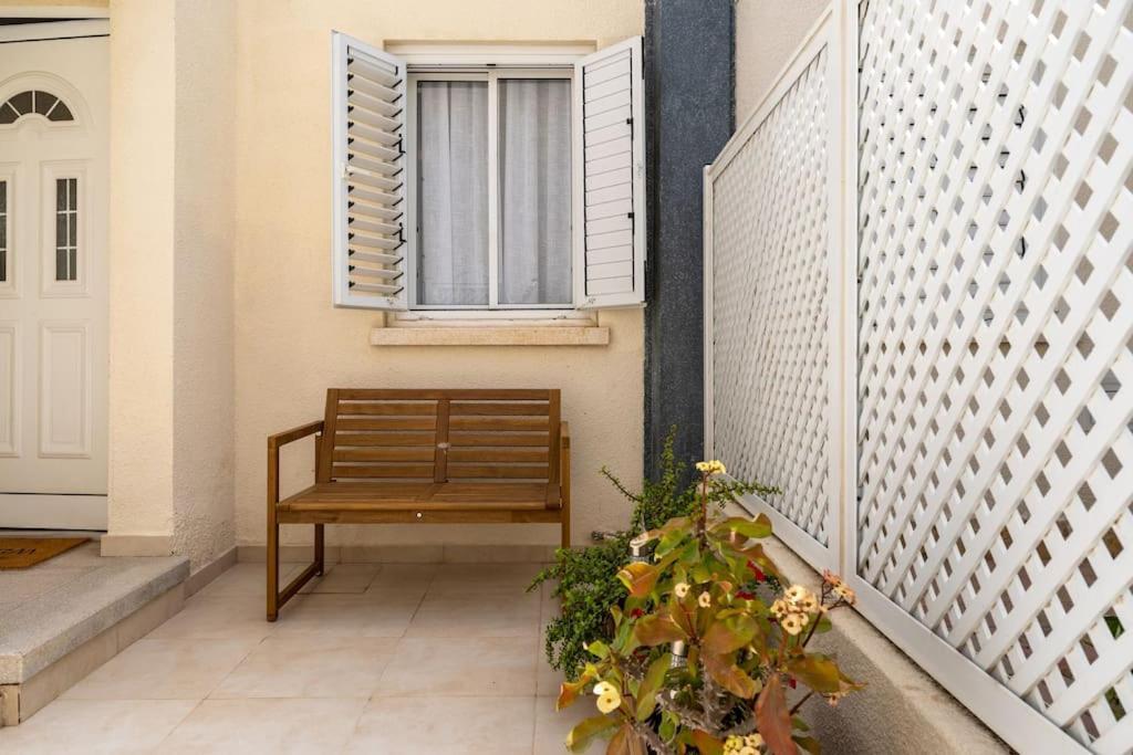Cozy Nerina Cottage At Harbour Πάφος Εξωτερικό φωτογραφία