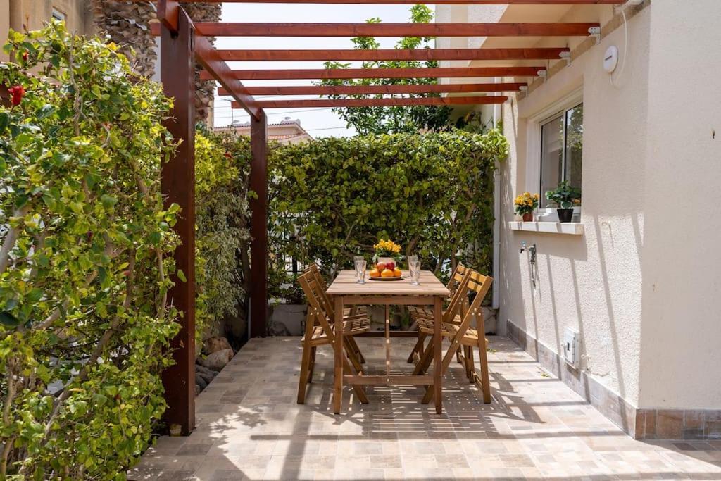 Cozy Nerina Cottage At Harbour Πάφος Εξωτερικό φωτογραφία